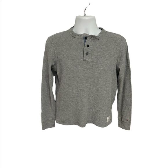 Tommy Hilfiger Other - Tommy Hilfiger regular fit 3 button sweater